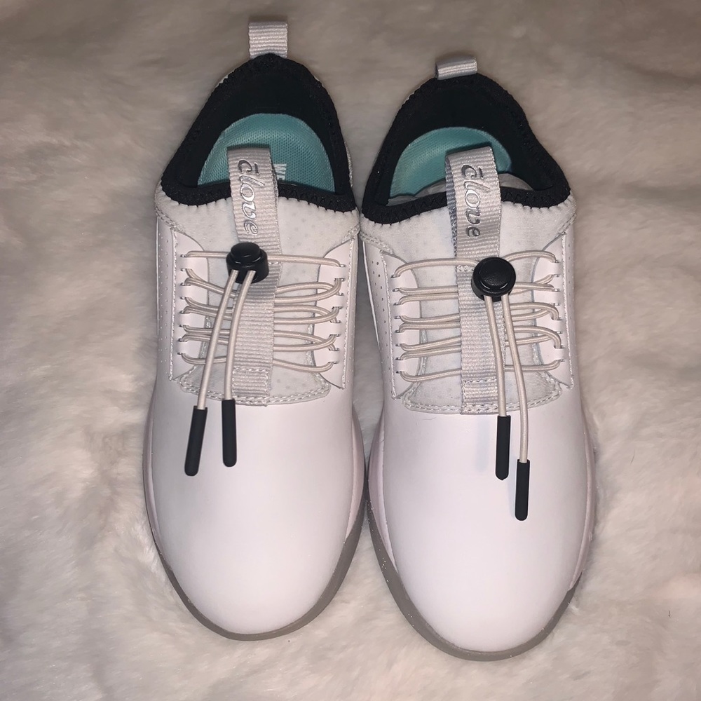 Cloves Shoes